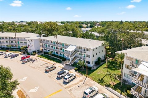 Condominio en venta en Seminole, Florida, 1 dormitorio, 59.27 m2 № 2205750 - foto 8