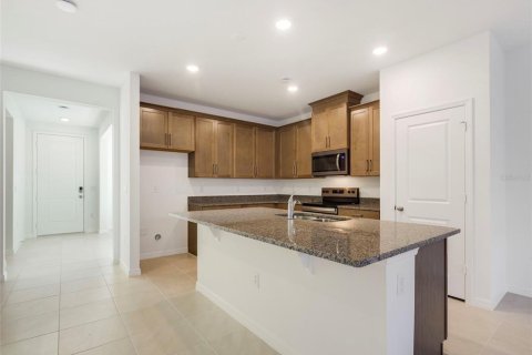 Townhouse in Oviedo, Florida 3 bedrooms, 170.57 sq.m. № 2103316 - photo 10