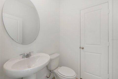 Townhouse in Oviedo, Florida 3 bedrooms, 170.57 sq.m. № 2103316 - photo 6