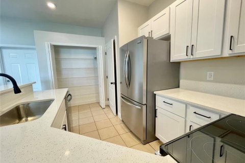Touwnhouse à louer à Orlando, Floride: 3 chambres, 145.86 m2 № 2156398 - photo 7