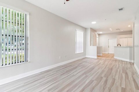 Touwnhouse à louer à Orlando, Floride: 3 chambres, 145.86 m2 № 2156398 - photo 29