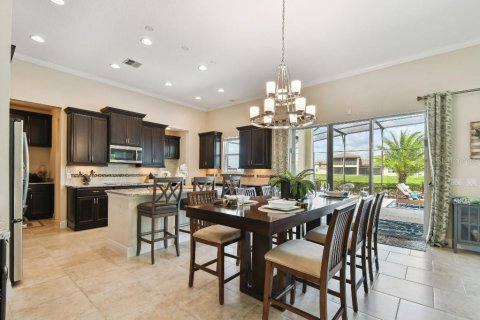 Villa ou maison à vendre à Kissimmee, Floride: 5 chambres, 332.87 m2 № 1745094 - photo 15