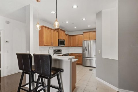 Condo in Winter Garden, Florida, 2 bedrooms  № 2418909 - photo 10