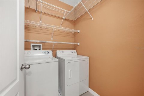 Condo in Winter Garden, Florida, 2 bedrooms  № 2418909 - photo 20