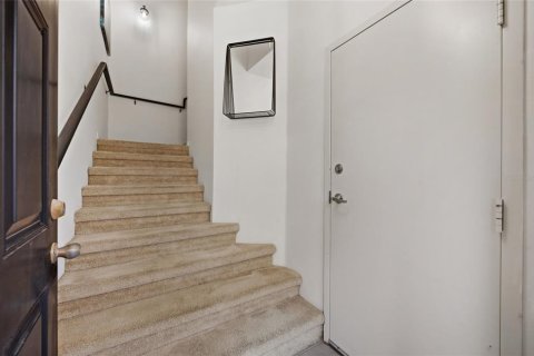 Condo in Winter Garden, Florida, 2 bedrooms  № 2418909 - photo 6