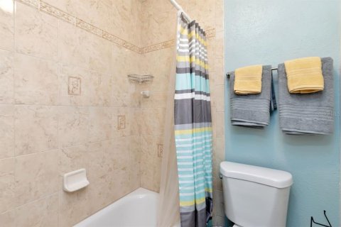 Купить кондоминиум в Сент-Питерсберг, Флорида 4 комнаты, 102.19м2, № 2093526 - фото 17