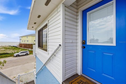 Immobilier commercial à vendre à Englewood, Floride: 4 chambres, 246.38 m2 № 2267187 - photo 4