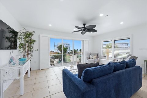 Immobilier commercial à vendre à Englewood, Floride: 4 chambres, 246.38 m2 № 2267187 - photo 28
