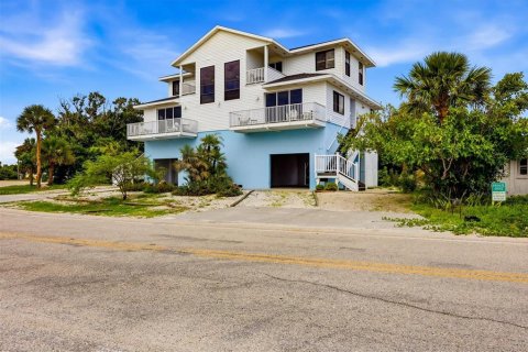 Immobilier commercial à vendre à Englewood, Floride: 4 chambres, 246.38 m2 № 2267187 - photo 26