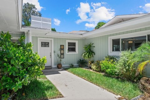Casa en venta en Palm Harbor, Florida, 5 dormitorios, 358.6 m2 № 1857818 - foto 5