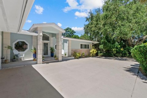 Casa en venta en Palm Harbor, Florida, 5 dormitorios, 358.6 m2 № 1857818 - foto 7
