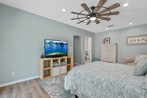 Casa en venta en Palm Harbor, Florida, 5 dormitorios, 358.6 m2 № 1857818 - foto 27