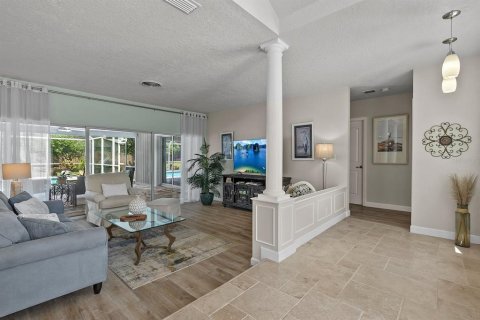 Casa en venta en Palm Harbor, Florida, 5 dormitorios, 358.6 m2 № 1857818 - foto 10