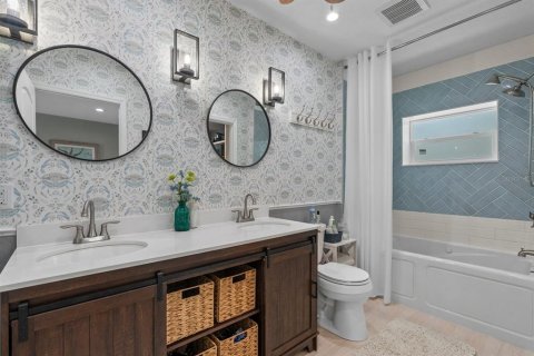 Casa en venta en Palm Harbor, Florida, 5 dormitorios, 358.6 m2 № 1857818 - foto 28