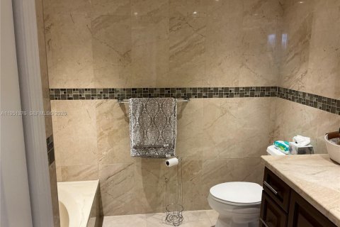 Снять в аренду кондоминиум в Халландейл-Бич, Флорида 2 спальни, 104.98м2, № 2006044 - фото 19