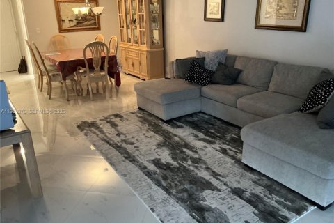 Снять в аренду кондоминиум в Халландейл-Бич, Флорида 2 спальни, 104.98м2, № 2006044 - фото 11