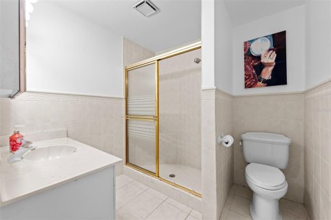 House in Bradenton, Florida 3 bedrooms, 177.35 sq.m. № 1755103 - photo 25