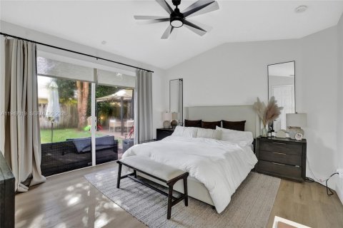 Купить виллу или дом в Пальметто-Бей, Флорида 3 спальни, 136.29м2, № 2005427 - фото 20