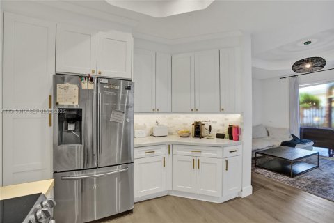 Купить виллу или дом в Пальметто-Бей, Флорида 3 спальни, 136.29м2, № 2005427 - фото 13