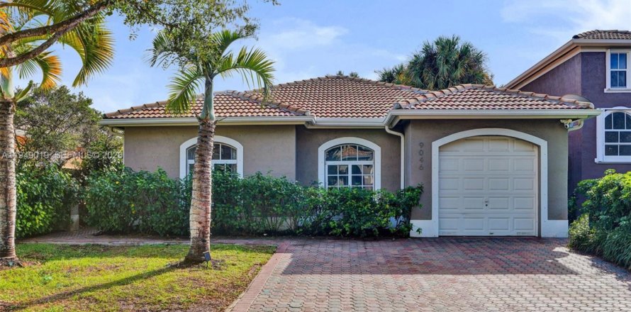 Дом в Пальметто-Бей, Флорида 3 спальни, 136.29м2 № 2005427