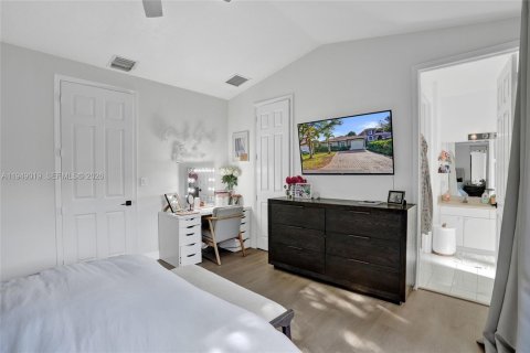 Купить виллу или дом в Пальметто-Бей, Флорида 3 спальни, 136.29м2, № 2005427 - фото 22