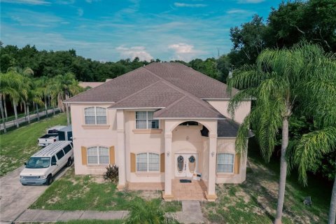 House in Orlando, Florida 4 bedrooms, 329.43 sq.m. № 2225112 - photo 4