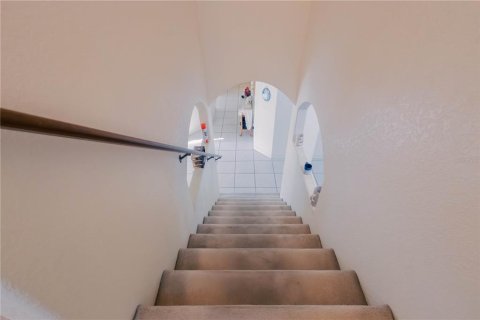 House in Orlando, Florida 4 bedrooms, 329.43 sq.m. № 2225112 - photo 22