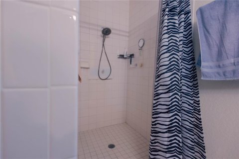 House in Orlando, Florida 4 bedrooms, 329.43 sq.m. № 2225112 - photo 29