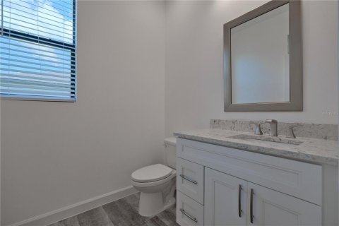 House in Englewood, Florida 3 bedrooms, 124.86 sq.m. № 1914610 - photo 12
