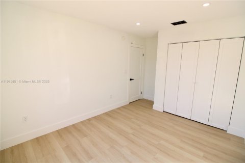 Casa en venta en Cutler Bay, Florida, 3 dormitorios, 127.18 m2 № 1970593 - foto 20