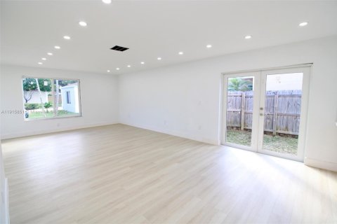 Casa en venta en Cutler Bay, Florida, 3 dormitorios, 127.18 m2 № 1970593 - foto 4