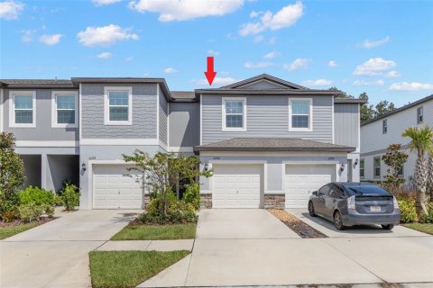 Townhouse in San Antonio, Florida 2 bedrooms, 140.56 sq.m. № 2359097