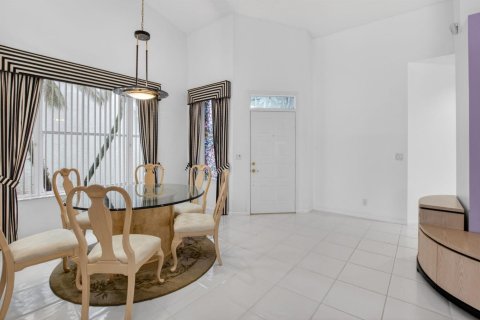 Casa en venta en Boynton Beach, Florida, 3 dormitorios, 186.64 m2 № 2177855 - foto 5
