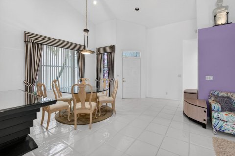 Casa en venta en Boynton Beach, Florida, 3 dormitorios, 186.64 m2 № 2177855 - foto 9