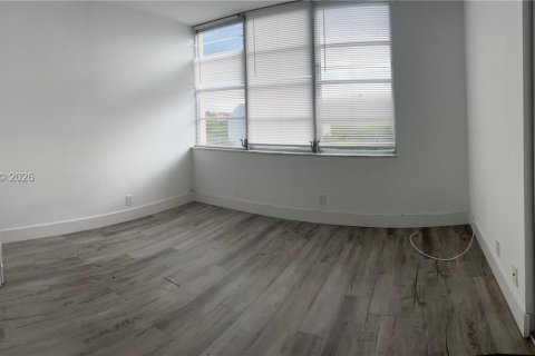 Condo in Lauderhill, Florida, 2 bedrooms № 2153884 - photo 21
