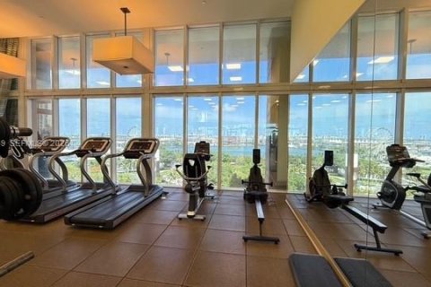 Condo in Miami, Florida № 2152429 - photo 17