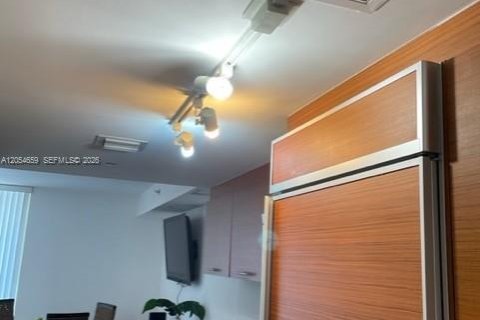 Condo in Miami, Florida № 2152429 - photo 26