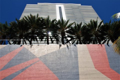 Condo in Miami, Florida № 2152429 - photo 23