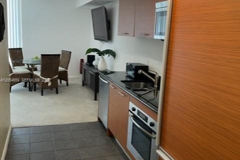 Condo in Miami, Florida № 2152429 - photo 25