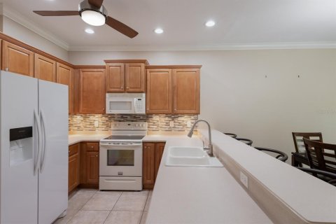 Townhouse in Parrish, Florida 2 bedrooms, 119.38 sq.m. № 1840304 - photo 9