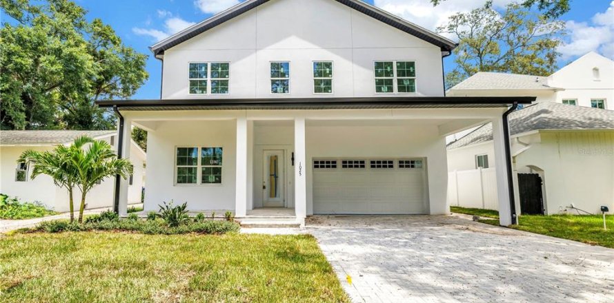 Casa en Saint Petersburg, Florida 5 dormitorios, 297.57 m2 № 1856031