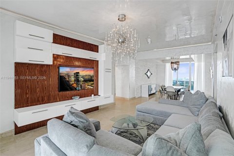 Condo in Sunny Isles Beach, Florida, 3 bedrooms  № 2001604 - photo 12