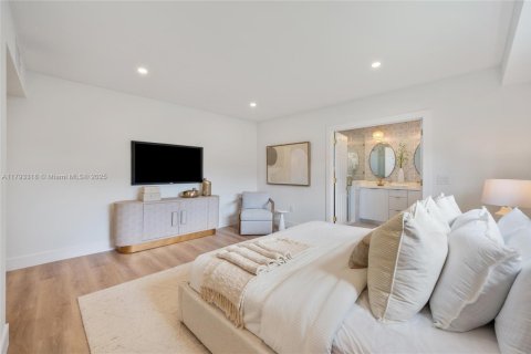 Casa en venta en Miami, Florida, 4 dormitorios, 315.4 m2 № 1661541 - foto 12