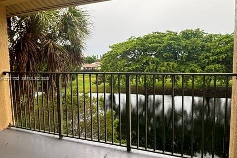 Copropriété à louer à Sunrise, Floride: 2 chambres, 95.13 m2 № 2404181 - photo 13