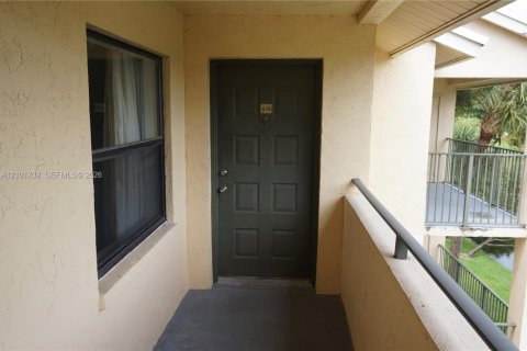 Condo à Sunrise, Floride, 2 chambres  № 2404181