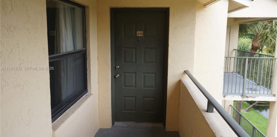 Condo à Sunrise, Floride, 2 chambres № 2404181
