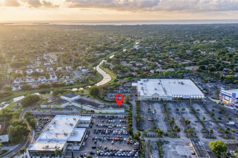 Commercial property in Palmetto Bay, Florida № 2089932 - photo 25