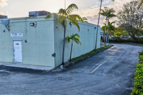 Commercial property in Palmetto Bay, Florida № 2089932 - photo 29