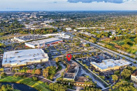 Commercial property in Palmetto Bay, Florida № 2089932 - photo 27