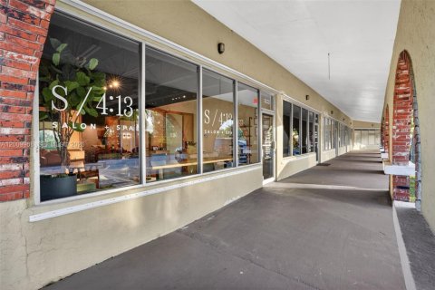 Commercial property in Palmetto Bay, Florida № 2089932 - photo 22